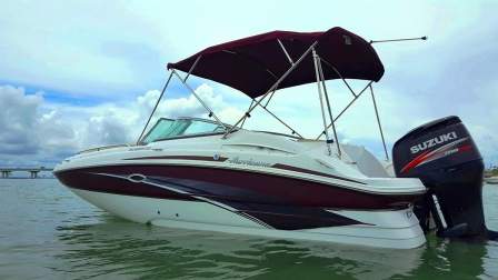 Hurrican Sundeck SD 220 - Deckboat