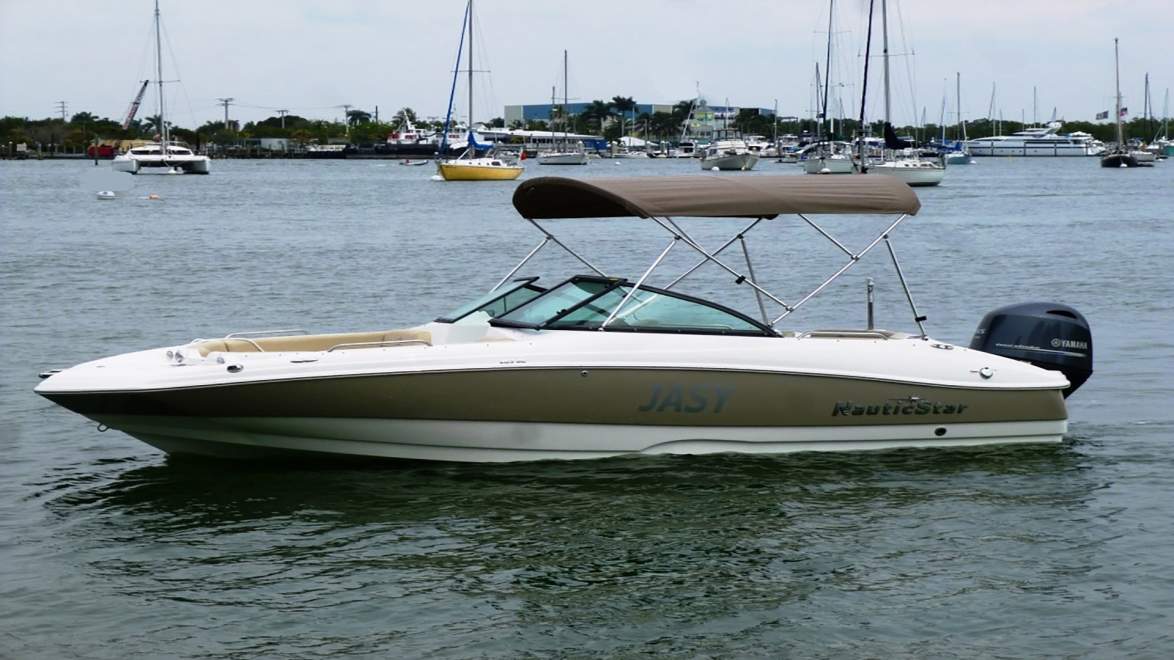 Nauticstar 203 DC - Deckboot