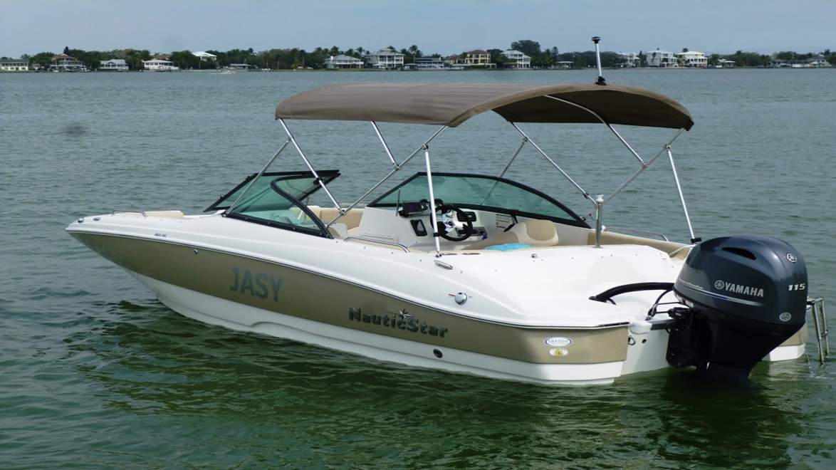 Nauticstar 203 DC - Deckboot