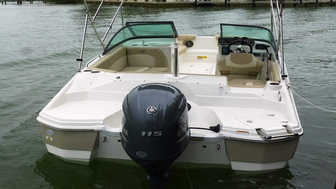 Nauticstar 203 DC - Deckboot